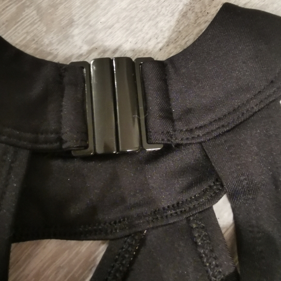 NWOT 2/$10 - Sports bra NWOT in XS and size  0 - Picture 6 of 6